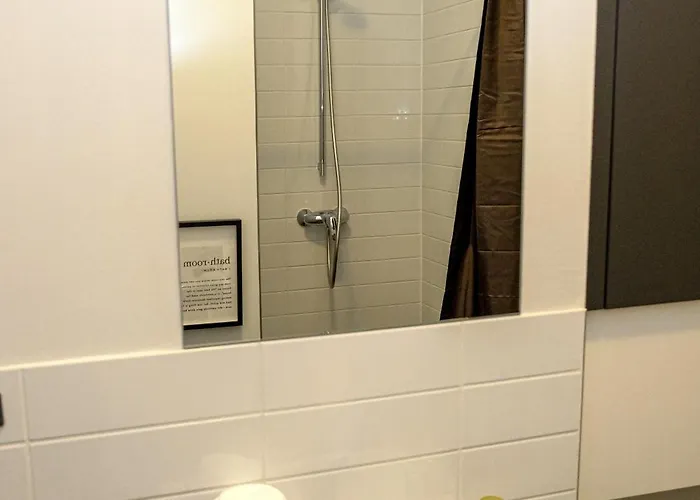 Roof&chill Loft I Overthetop 2-level I 170m2 I 2 Baeder I Bachelor I Familien I Gruppen I Events ברלין