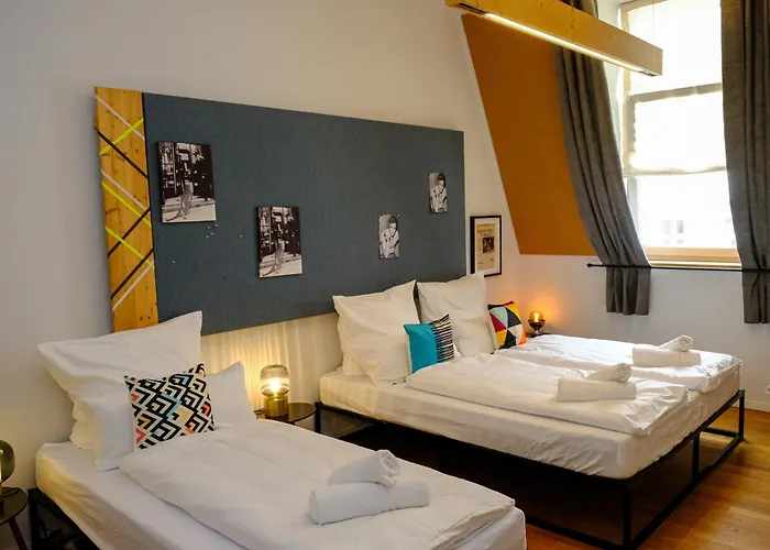 Roof&chill Loft I Overthetop 2-level I 170m2 I 2 Baeder I Bachelor I Familien I Gruppen I Events Apartamento *