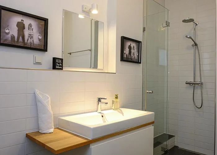 Roof&chill Loft I Overthetop 2-level I 170m2 I 2 Baeder I Bachelor I Familien I Gruppen I Events Apartamento Berlín