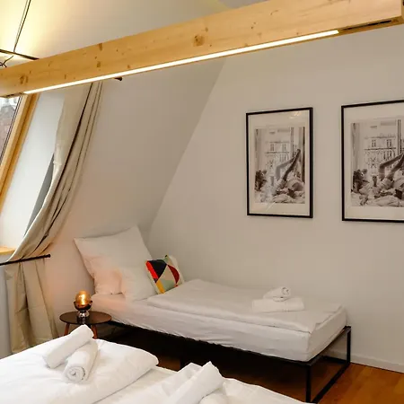 Roof&chill Loft I Overthetop 2-level I 170m2 I 2 Baeder I Bachelor I Familien I Gruppen I Events Apartament Berlin