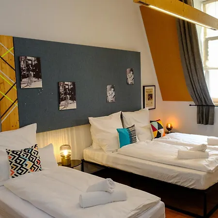 Roof&chill Loft I Overthetop 2-level I 170m2 I 2 Baeder I Bachelor I Familien I Gruppen I Events Apartament *