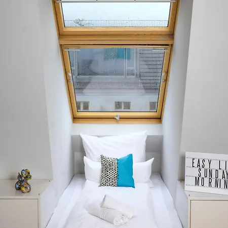 Roof&chill Loft I Overthetop 2-level I 170m2 I 2 Baeder I Bachelor I Familien I Gruppen I Events Апартаменты *