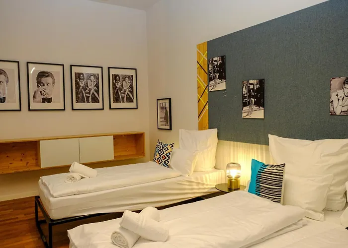 Roof&chill Loft I Overthetop 2-level I 170m2 I 2 Baeder I Bachelor I Familien I Gruppen I Events