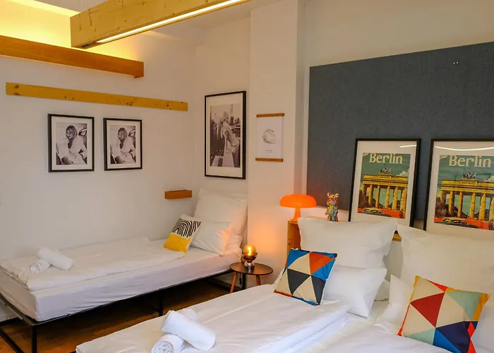 Roof&chill Loft I Overthetop 2-level I 170m2 I 2 Baeder I Bachelor I Familien I Gruppen I Events Берлин